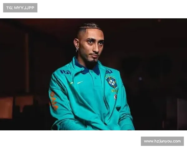 斯卡洛尼回应拉菲尼亚言论表示理解认为他只是捍卫球队利益 斯卡洛尼回应拉菲尼亚言论表示理解认为他只是捍卫球队利益